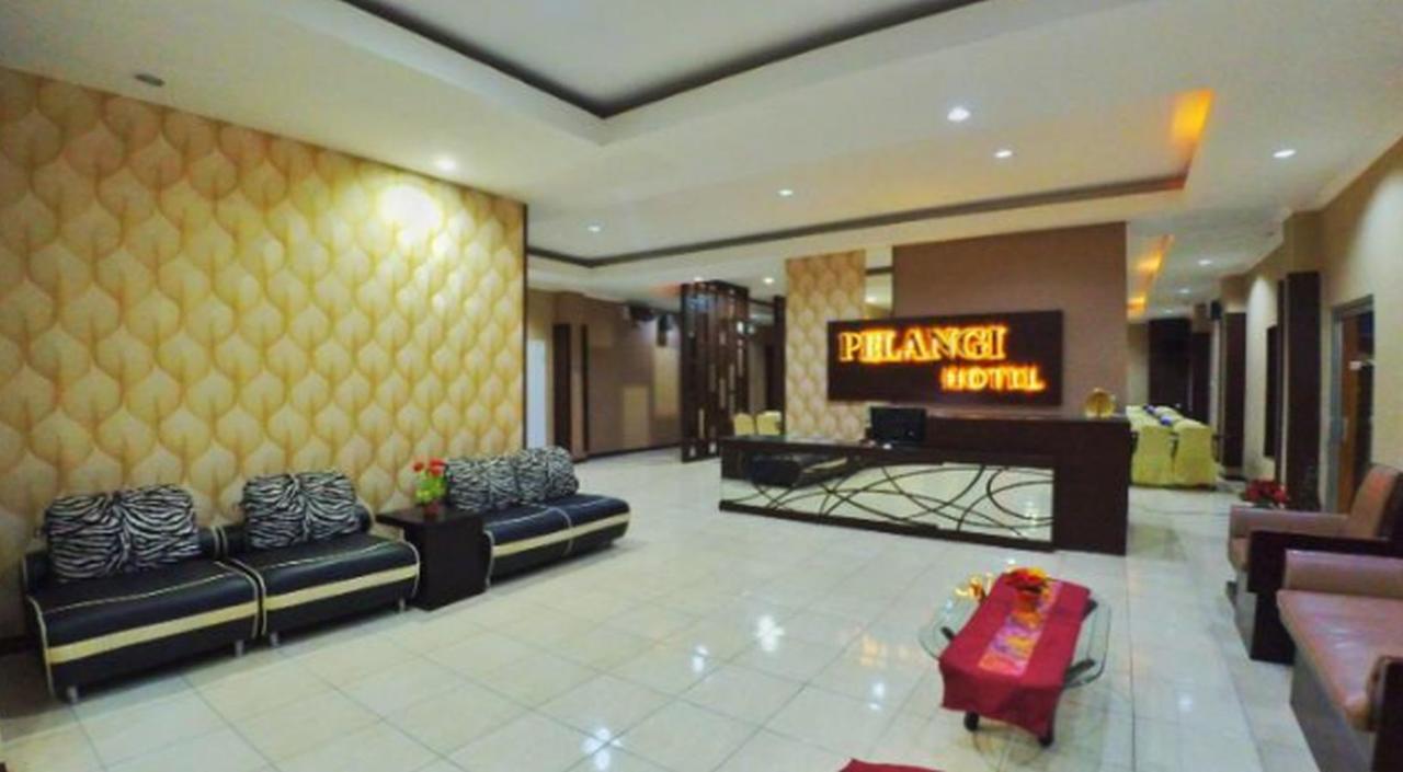 Hotel Pelangi Kupang  Exteriör bild